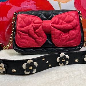 Betsy Johnson small adorable purse